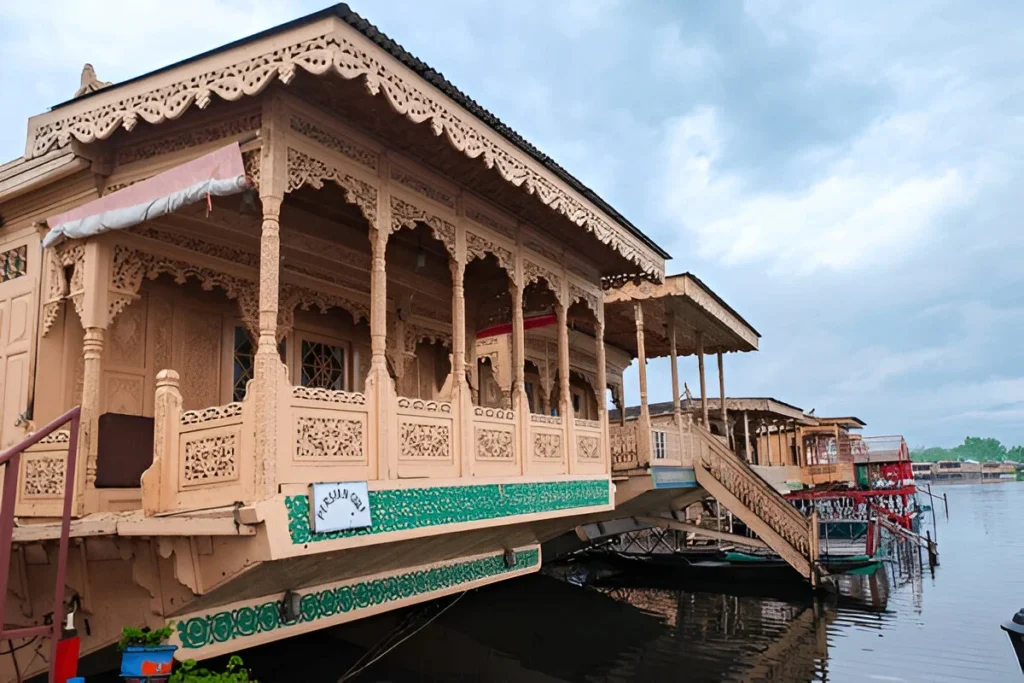Kashmir Packages for Couple